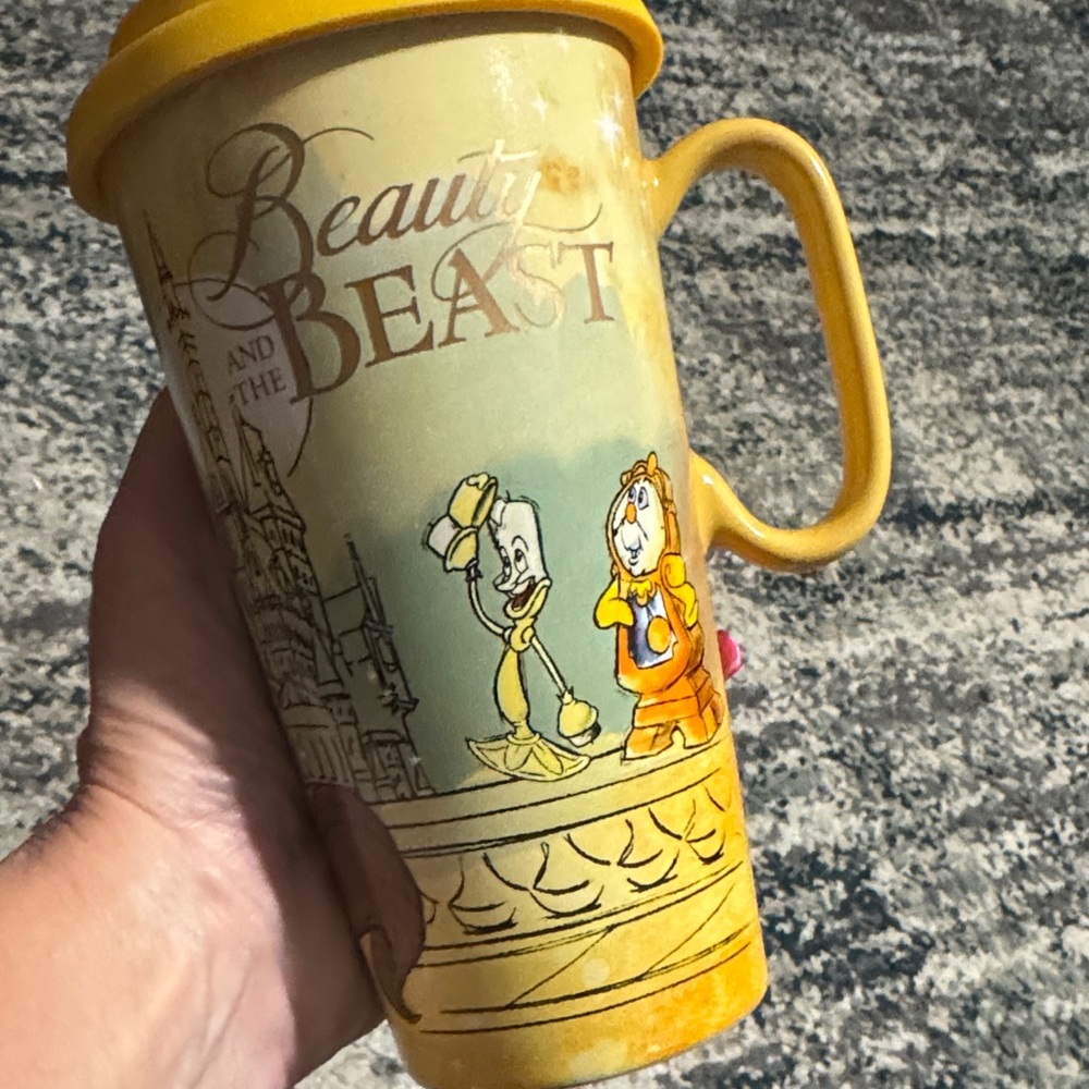 Beauty and the Beast Yellow Travel covered ceramic Mug - Picture 2 of 7